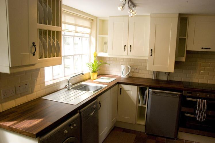Slieve Donard Cottage Widows Row Cottages نيوكاسل المظهر الخارجي الصورة
