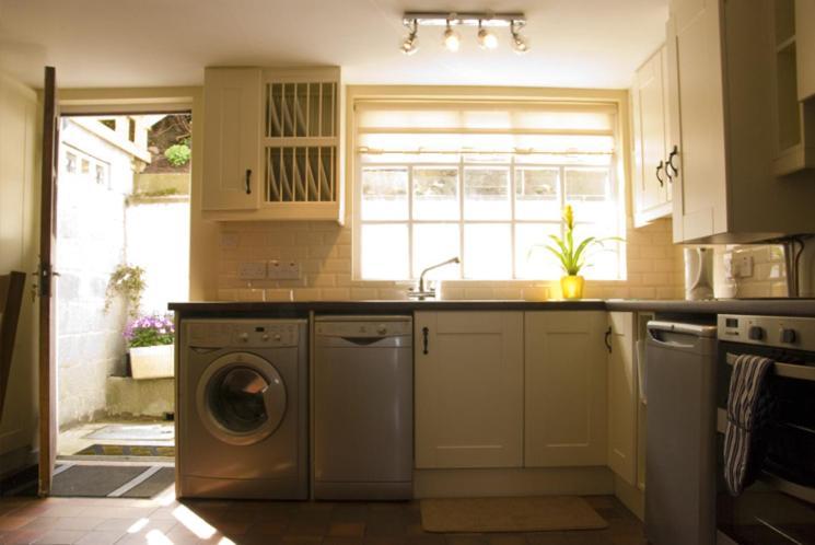 Slieve Donard Cottage Widows Row Cottages نيوكاسل المظهر الخارجي الصورة